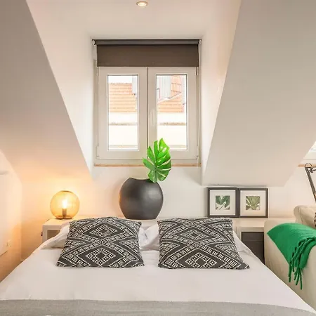 Stylish Penthouse W Terrace By Porta85 Appartement Lissabon