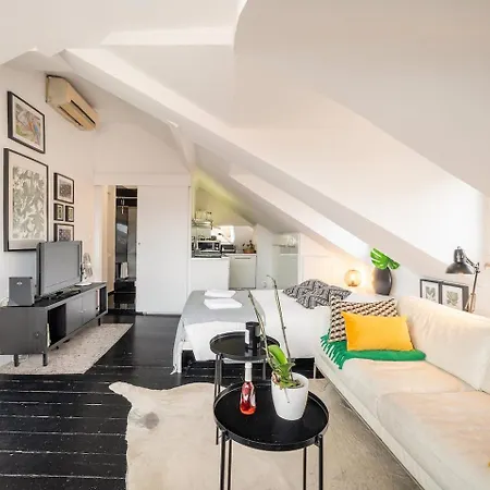 Apartamento Stylish Penthouse W Terrace By Porta85
